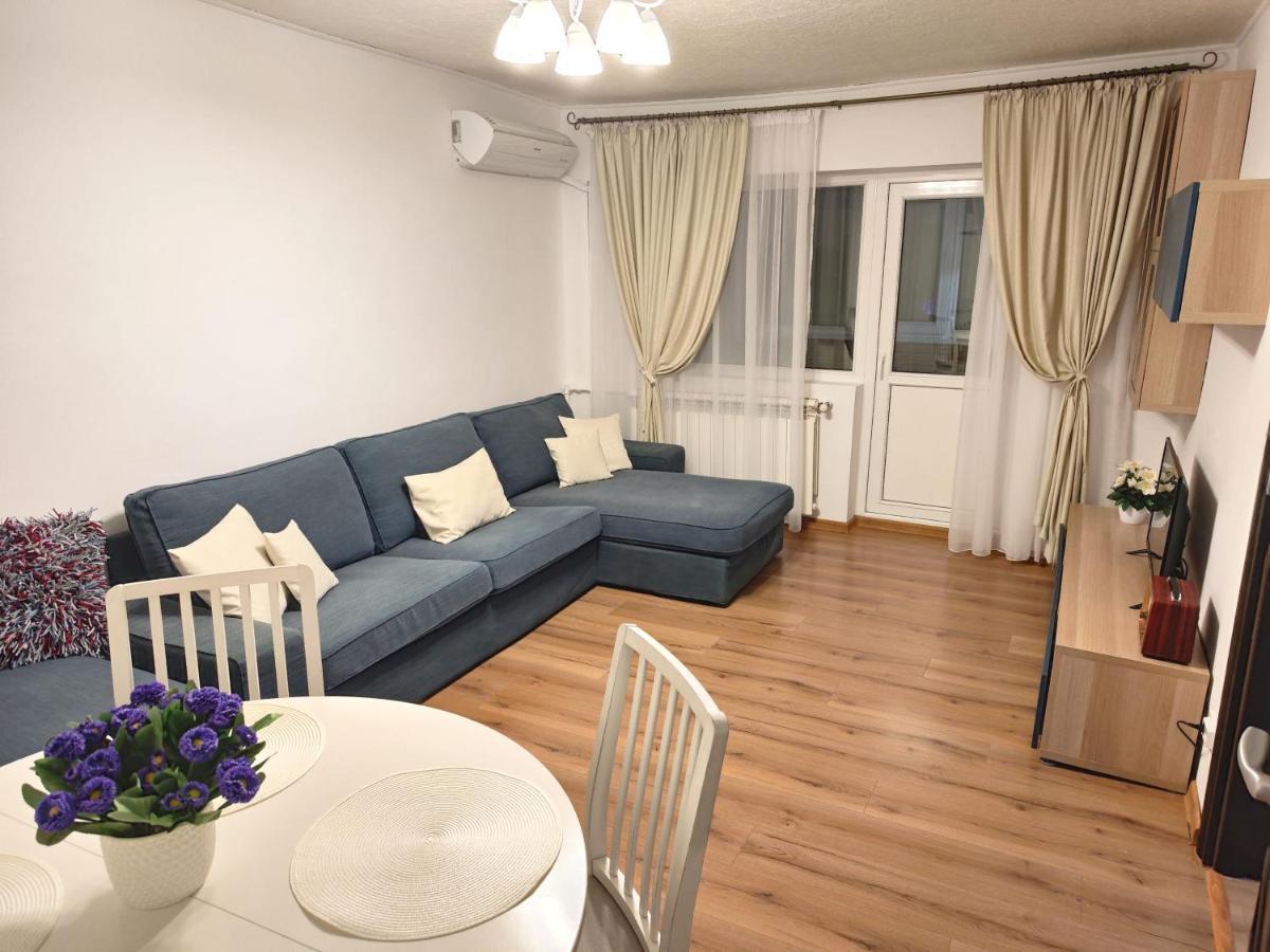 Platinum Apartment - Apartament Cu 3 Camere, 2 Dormitoare, 2 Bai, Bucatarie Complet Utilata, 2 Balcoane Bucharest Exterior photo