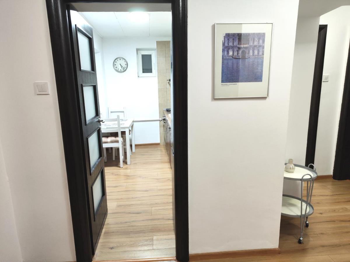 Platinum Apartment - Apartament Cu 3 Camere, 2 Dormitoare, 2 Bai, Bucatarie Complet Utilata, 2 Balcoane Bucharest Exterior photo